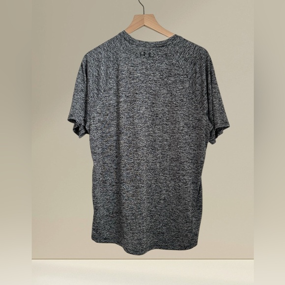 Under Armor Men’s Athletic Gray Polyester Short Sleeve Size L - Picture 3 of 9